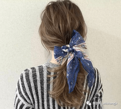 ‘KY开元·(中国)集团’
不会编会扎就够了 长发淑女简朴时尚扎发发型 比编发还甜美(图14)